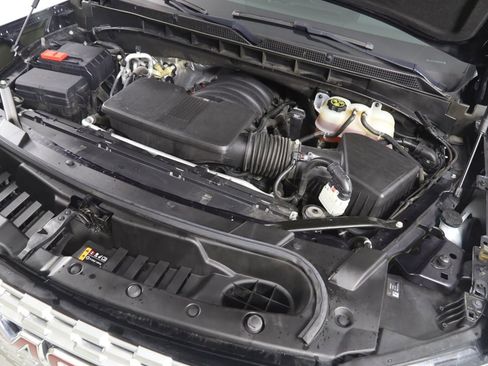 Used 2023 GMC Yukon XL Denali w/ Advanced Technology Package image 23