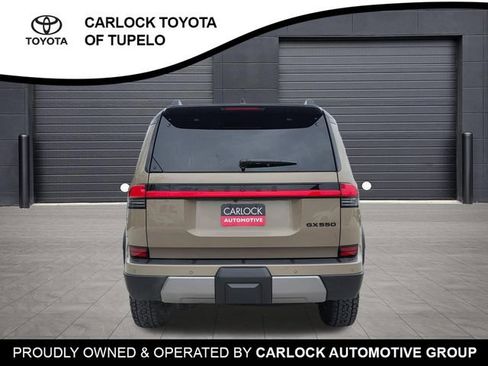 Used 2024 Lexus GX 550 image 8