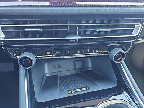 New 2026 Chevrolet Traverse RS FWD image 18