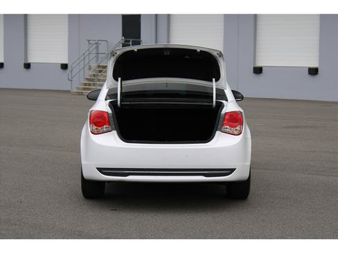 Used 2016 Chevrolet Cruze LT w/ RS Package image 31