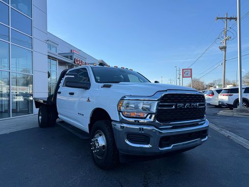 Used 2024 RAM 3500 SLT w/ Quick Order Package 2YG SLT image 13