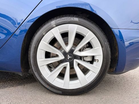 Used 2021 Tesla Model 3 Standard Range Plus image 35