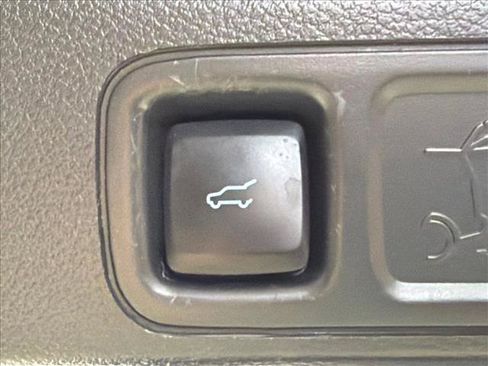 Used 2022 Ford Expedition Max Limited RWD image 21