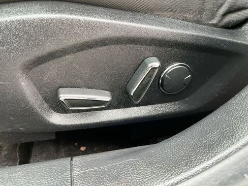 Used 2017 Ford Fusion SE image 15