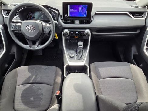 Used 2025 Toyota RAV4 LE AWD/4WD image 10