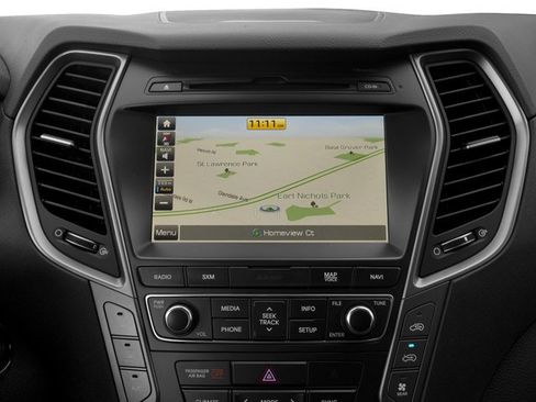 Used 2017 Hyundai Santa Fe SE FWD image 20