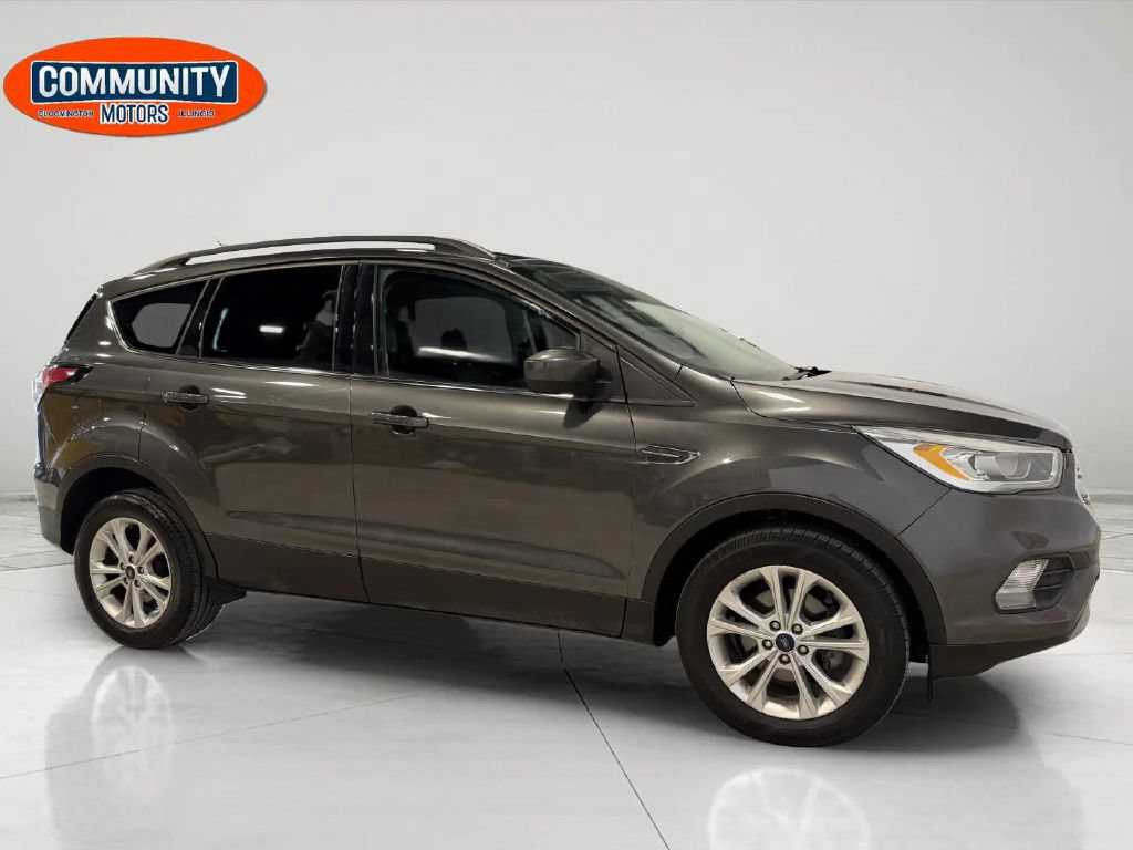 Used 2017 Ford Escape SE w/ SE Leather Comfort Package FWD image 10