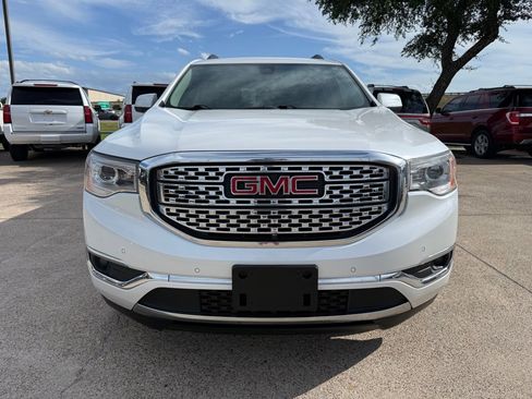 Used 2017 GMC Acadia Denali w/ Technology Package FWD image 2