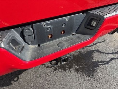 Used 2018 RAM 1500 Sport image 36