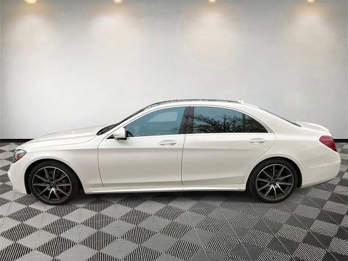 Used 2019 Mercedes-Benz S 560 4MATIC Sedan image 6