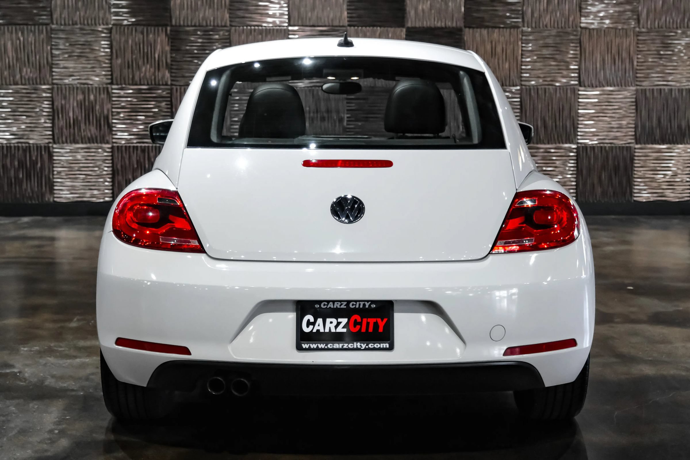 Used 2015 Volkswagen Beetle 1.8T FWD image 6