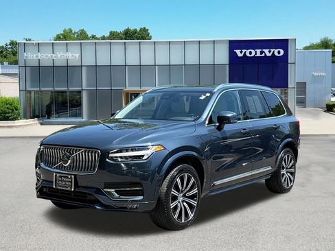 Certified 2025 Volvo XC90 B5 Core w/ Climate Package AWD/4WD image 1