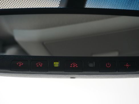 Used 2015 Toyota Sequoia Platinum image 29