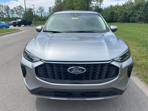 Used 2024 Ford Escape Active w/ Tech Pack #2 image 2