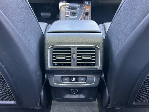 Used 2018 Audi Q5 2.0T Premium Plus AWD/4WD image 22