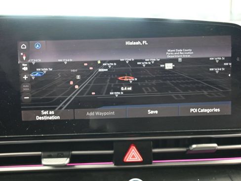 Used 2022 Hyundai Elantra Limited FWD image 21