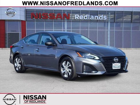 Used 2025 Nissan Altima 2.5 S FWD image 1