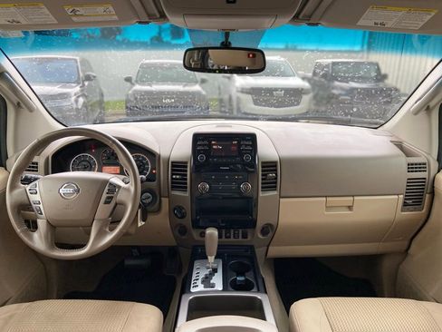 Used 2013 Nissan Titan SV w/ SV Premium Utility Pkg AWD/4WD image 26