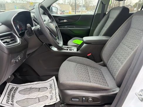 Certified 2024 Chevrolet Equinox LT w/ LPO, Floor Liner Package FWD image 23
