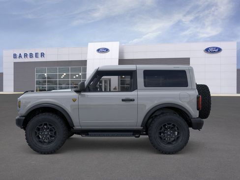 New 2026 Ford Bronco Badlands AWD/4WD image 3