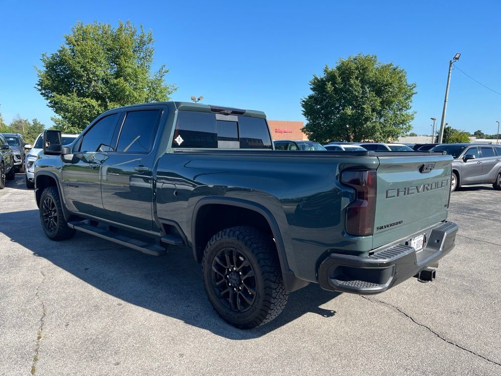 Used 2025 Chevrolet Silverado 3500 LTZ w/ Trail Boss Package AWD/4WD image 4
