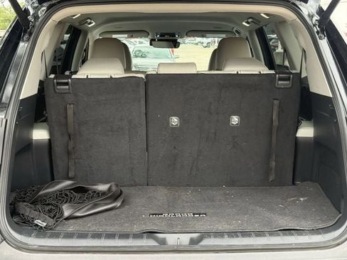 Used 2024 Toyota Grand Highlander AWD image 33