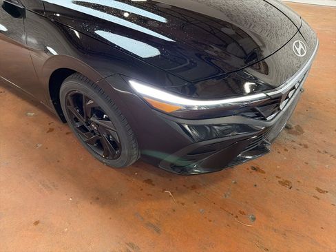 New 2026 Hyundai Elantra SEL Sport Premium FWD image 9