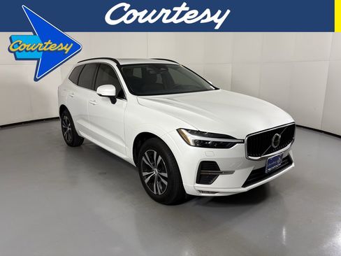 Used 2023 Volvo XC60 B5 Core image 1