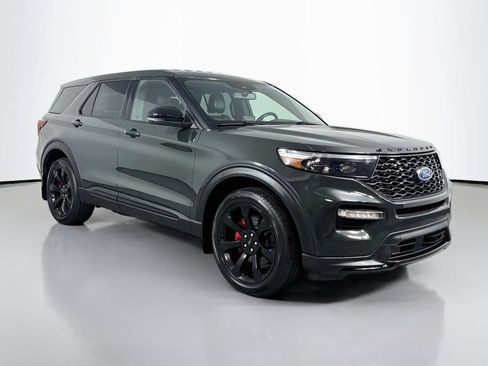 Used 2022 Ford Explorer ST w/ ST Street Pack AWD/4WD image 4
