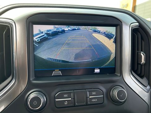 Used 2022 Chevrolet Silverado 2500 LT w/ Convenience Package image 13