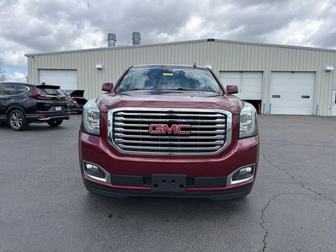 Used 2019 GMC Yukon XL SLT w/ Premium Edition AWD/4WD image 2