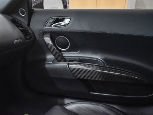 Used 2012 Audi R8 V10 AWD/4WD image 23