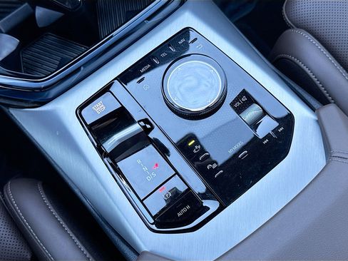 Used 2025 BMW X3 xDrive30i image 29