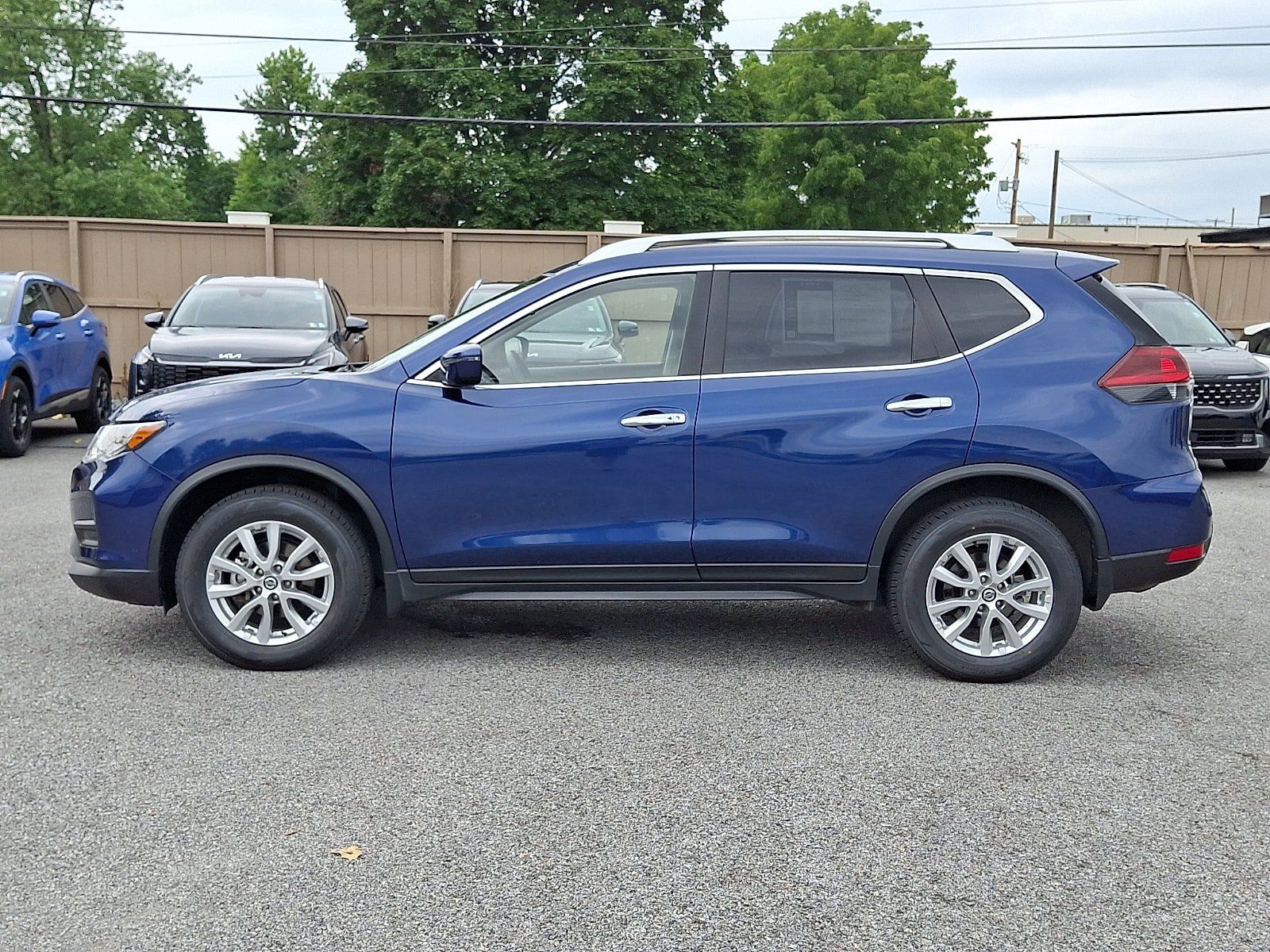 Used 2019 Nissan Rogue SV AWD/4WD image 8