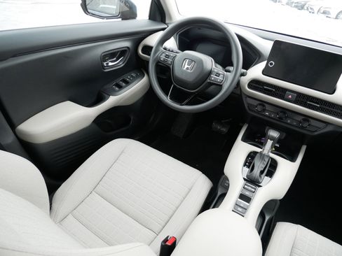 Certified 2026 Honda HR-V LX image 9