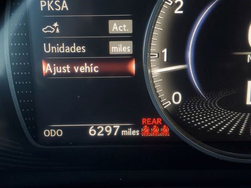 Used 2025 Lexus ES 350 w/ Premium Package image 29