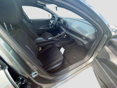 New 2026 Hyundai Elantra Sport FWD image 20