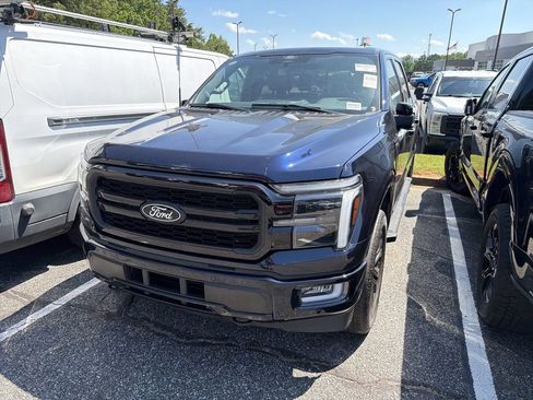 Used 2024 Ford F150 Lariat AWD/4WD image 3