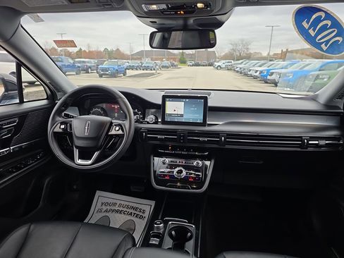 Used 2022 Lincoln Corsair AWD w/ Equipment Group 101A image 38