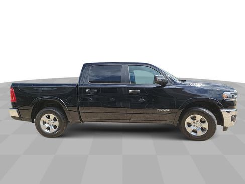 Used 2025 RAM 1500 Big Horn AWD/4WD image 9