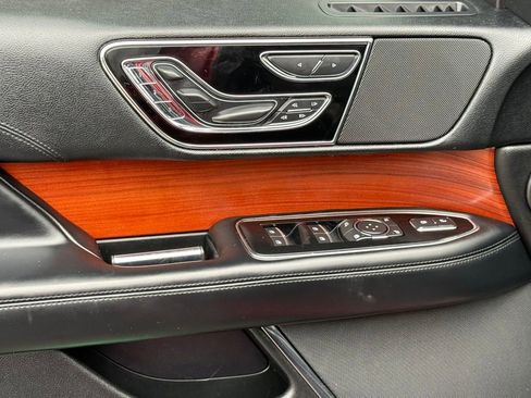 Used 2018 Lincoln Navigator Reserve w/ Technology Package image 21