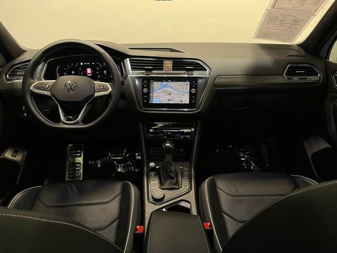 Used 2023 Volkswagen Tiguan SEL R-Line image 21
