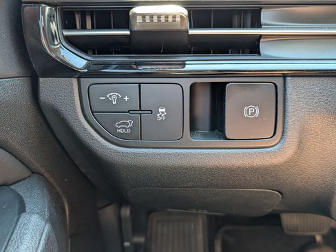 Used 2026 Kia Sportage EX FWD image 26
