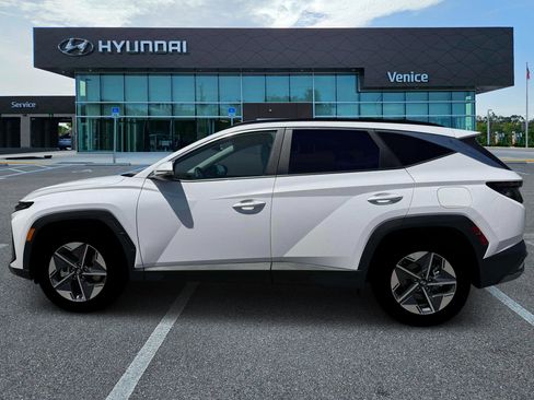 New 2026 Hyundai Tucson SEL FWD image 3