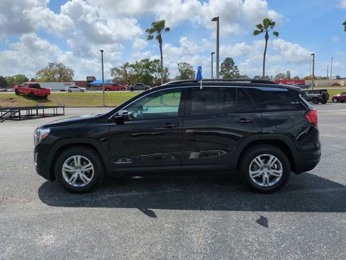 Used 2020 GMC Terrain SLE w/ Driver Convenience Package FWD image 7