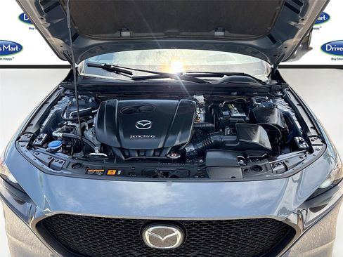Used 2019 MAZDA MAZDA3 Hatchback w/ Premium Package FWD image 27