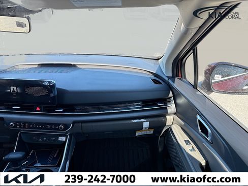 New 2026 Kia Carnival EX image 18