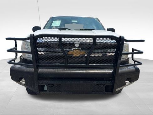 Used 2012 Chevrolet Silverado 2500 W/T AWD/4WD image 2