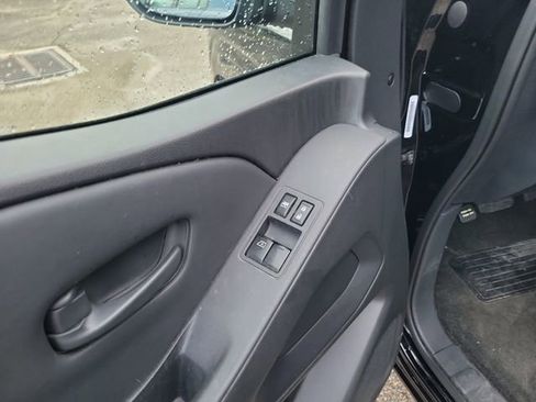 Used 2022 Nissan Frontier S RWD image 10
