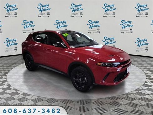 Used 2024 Dodge Hornet GT image 3